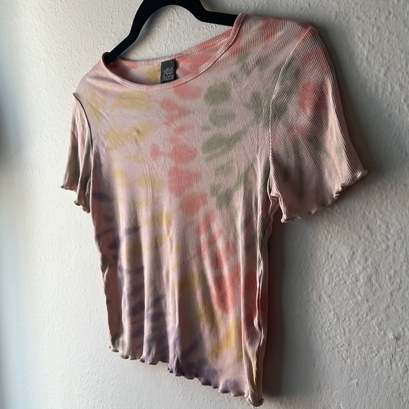 Wild Fable Tie Dye Cropped Tee w/ Scalloped Edges - Picture 2 of 4